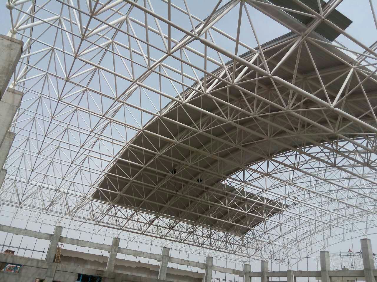 呼伦贝尔青岛一汽网架
